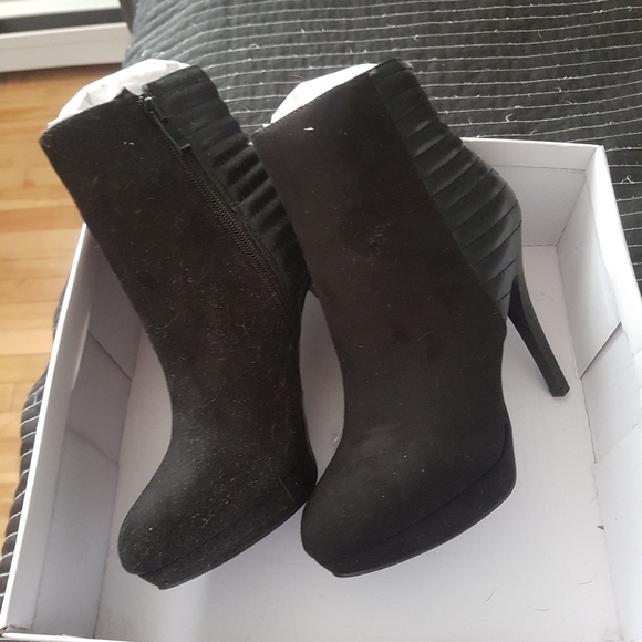 Boots - Picture 1 of 2